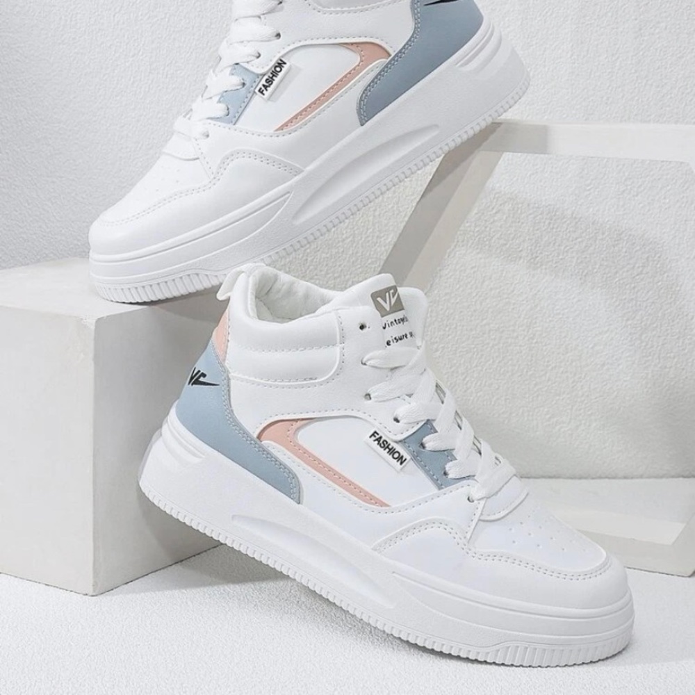 Colorblock Lace-Up Front Skate Shoes